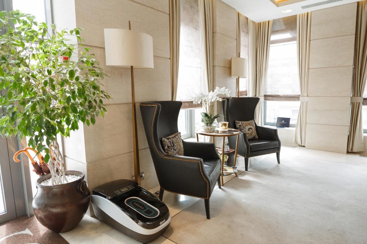Soho Boutique Hotel Dnipro Exteriör bild