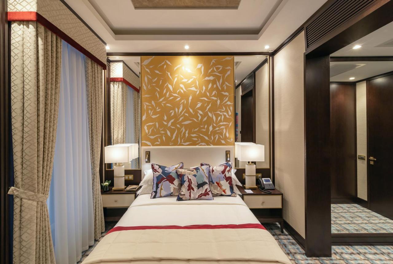 Soho Boutique Hotel Dnipro Exteriör bild