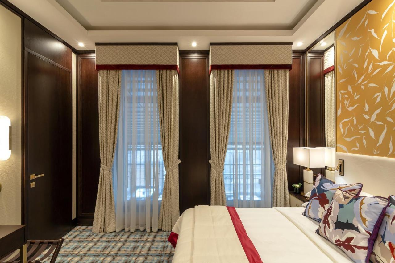 Soho Boutique Hotel Dnipro Exteriör bild